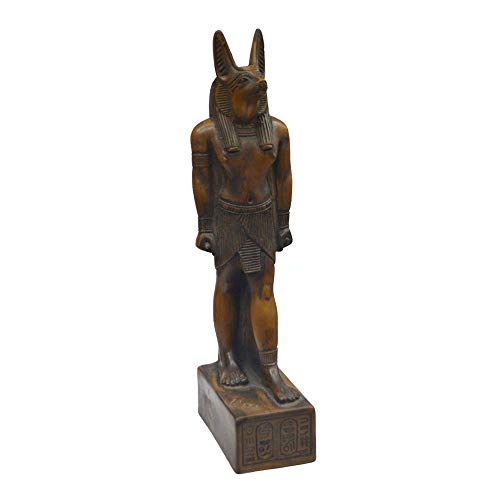 Anubis chacal Dios de la Muerte y guardián de los cementerios en el Antiguo Egipto