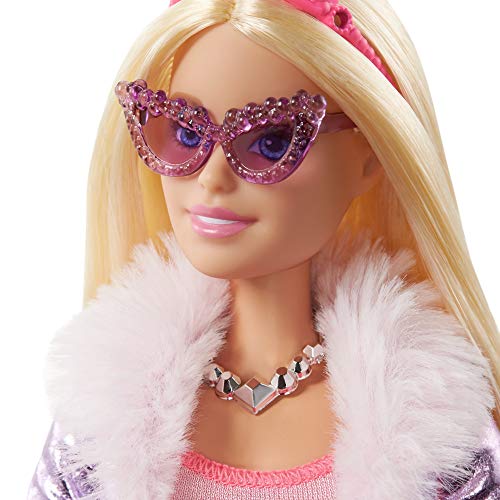 Barbie Princess Adventure Princesa Deluxe, muñeca rubia con accesorios (Mattel GML76)