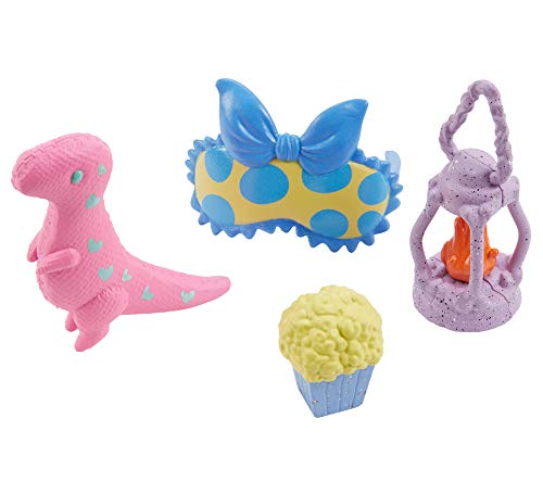 Cave Club Emberly Fiesta de Pijamas Muñeca con moda para dormir y accesorios de juguete (Mattel GTH01)