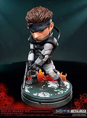 First 4 Figures Metal Gear Solid - Solid Snake SD PVC Painted Statue (20cm), Multicolor