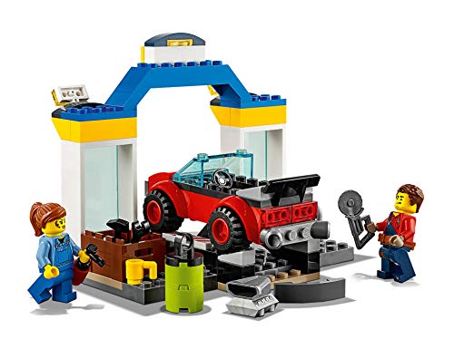LEGO City Town - Centro Automovilístico Set de construcción con Coches de Juguete para Recrear Aventuras en la Ciudad, Novedad 2019 (60232) , color/modelo surtido