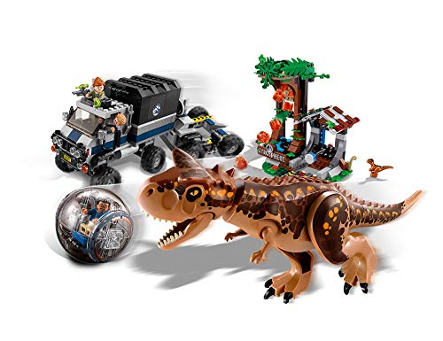 LEGO Jurassic World - Huida del Carnotaurus en la girosfera (75929)