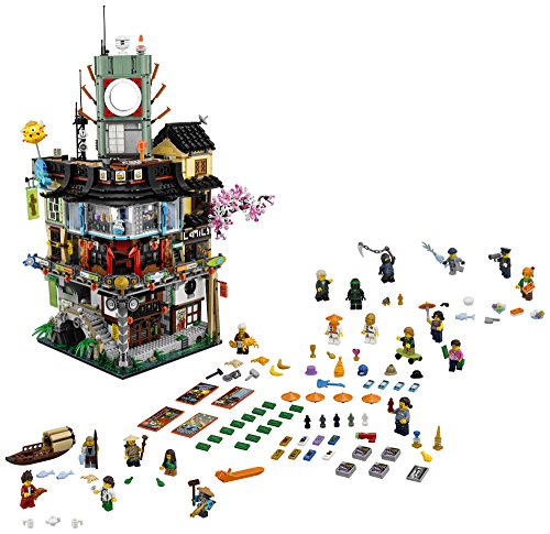 LEGO Ninjago - Ciudad de NINJAGO, edificio ninja de juguete con figuras de guerreros y barco de pesca tradicional (LEGO 70620)