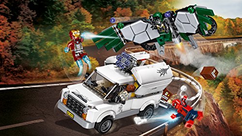 LEGO Super Heroes - Cuidado con Vulture, Juguete de Construcción con MiniFiguras de Iron-Man y Spiderman (76083) , color/modelo surtido