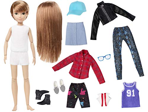 Creatable World Figura Unisex, muñeco articulado, pelucas color rubio oscuro y accesorios (Mattel GGG53) , color/modelo surtido