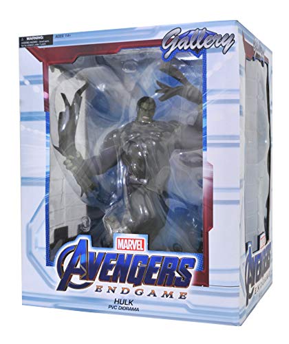 Diamond Select Toys: Marvel Gallery Avengers 4 - Tracksuit Hulk Deluxe PVC Diorama