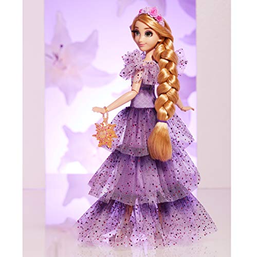 Disney Princess Estilo Series Rapunzel muñeca de Moda, Vestido de Estilo contemporáneo con Diadema, Bolso y Zapatos, Juguete para niñas de 6 años y más