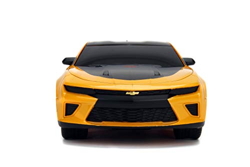 Jada Toys Transformers Bumblebee 2016 Chevy Camaro - Coche teledirigido con 2 Canales, Control Remoto de 2 Canales, avanza hacia atrás, Izquierda y Derecha, función de Carga USB, Color Amarillo