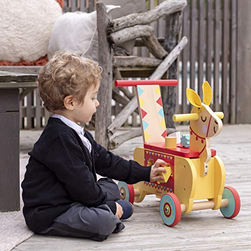 Janod - J08004 - Carrito de madera con diseño de llama, color amarillo y rojo, ruedas silenciosas, compartimento de almacenamiento y 6 bloques, aprendizaje del equilibrio para niños a partir de 1 año