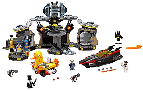 LEGO Batman - Intrusos en la Batcueva, Juguete de Construcción del Superhéroe, Incluye Varias Versiones del Personaje de DC y Dos Vehículos (70909) , color/modelo surtido
