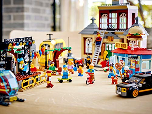 LEGO City 60271 Main Square – 1517 piezas.