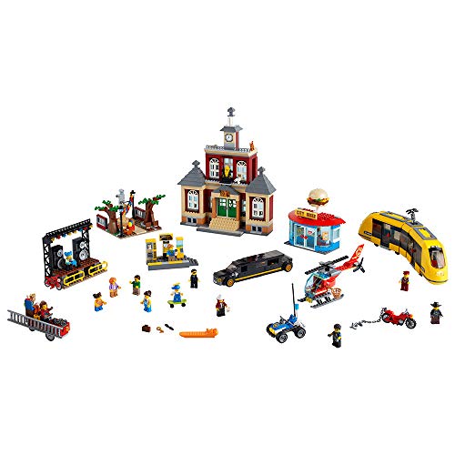 LEGO City 60271 Main Square – 1517 piezas.