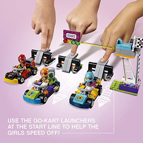 LEGO Friends - Día de la Gran Carrera, Juguete de Karts para Niñas y Niños de 7 a 12 Años con Mini Muñecas, Incluye Podio, Trofeos y Accesorios (41352)