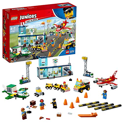 LEGO Juniors 4+ City - Gran Aeropuerto de la Ciudad, Juguete de Construcción con Aviones de Colores, Coches, Vehículos y Minifiguras (10764)