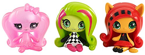Monster High Minis Getting Ghostly Draculaura, a Circus Ghouls Venus McFlytrap and an Original Ghouls Toralei Figures, 3 Pack