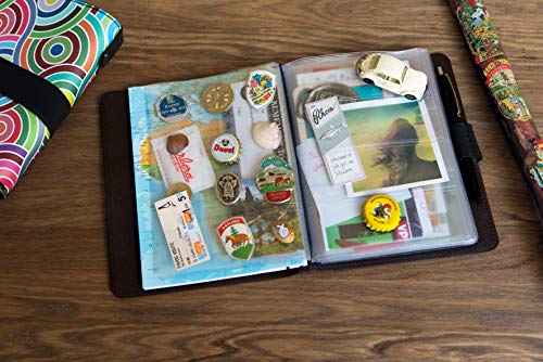 Remember TP16 TripBook Toledo | Con 64 compartimentos para coleccionar todo tipo de recuerdos y 80 hojas para escribir y recoradr tus experiencias | Medidas: 19,7x 15,7x 3cm 3cm | Multicolor