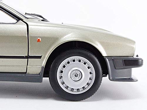 Solido 421185760 Alfa Romeo GTV6 1984 - Coche de Modelo, Zinc Fundido a presión, Escala 1:18, Color Plateado