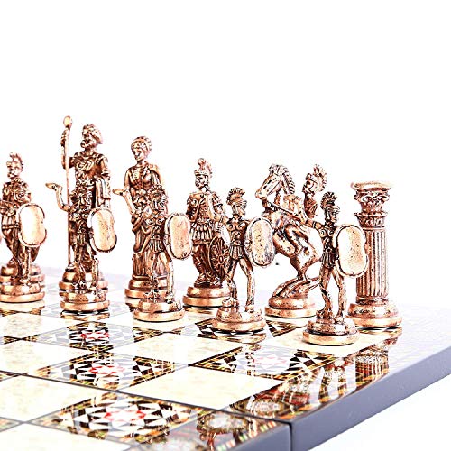GiftHome Historical - Juego de ajedrez de metal de cobre antiguo para adultos, piezas hechas a mano y diseño de mosaico, tablero de ajedrez de madera King 4.3 inc