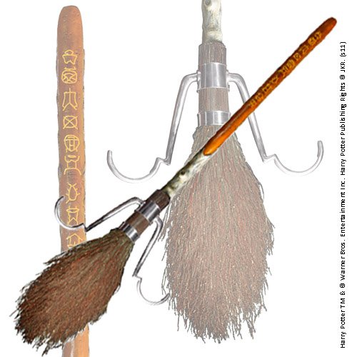 La Noble Colección Harry Potter Firebolt Broom