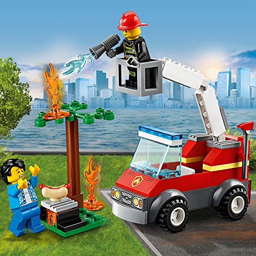 LEGO City Fire- City Fire Incendio en la Barbacoa Juguete de construcción de rescate de bomberos, incluye camión con grúa y minifiguras, Multicolor (Lego ES 60212)