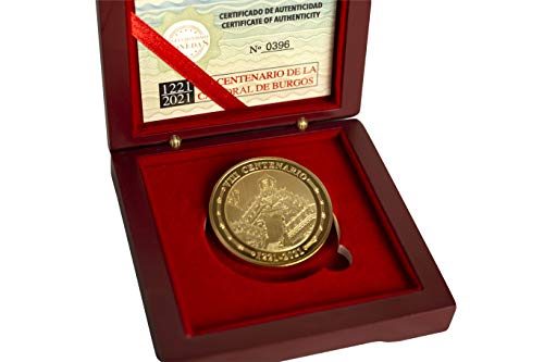 Moneda bañada en oro de 24 quilates. Conmemoración del 800 aniversario de la Catedral de Burgos. Moneda de colección. Edición limitada y numerada a 5.000 unidades.