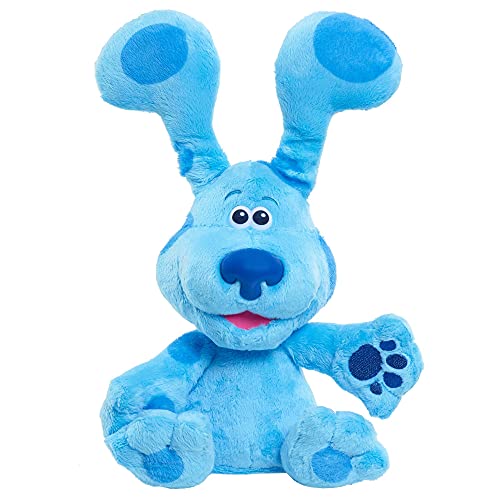 Famosa – Las Pistas de Blue y Tú, Peek-A-Boo Plush Blue, peluche de 25 cm interactivo del perro protagonista de la serie, juego del cucú tras, mueve las orejas, tiene sonido y ladra (BLU02100)