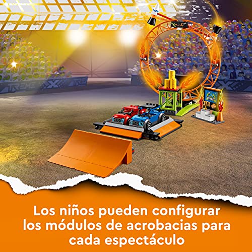 LEGO 60295 City Stuntz Espectáculo Acrobático: Arena, Set con 2 Monster Trucks, Moto con Rueda de Inercia, Anillo de Fuego y Mini Figuras
