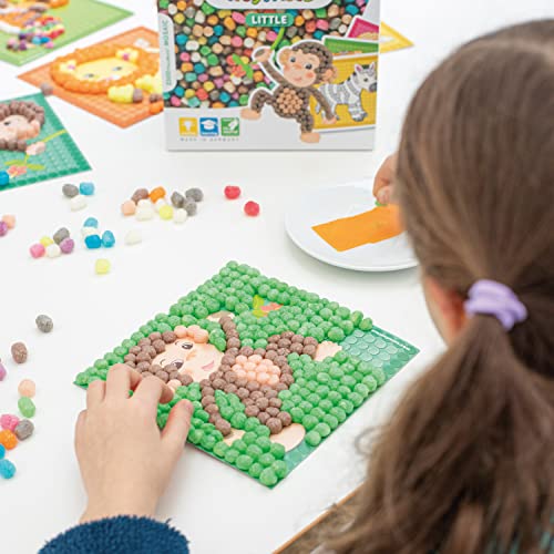 PlayMais Mosaic Little Forest Kit de Manualidades para niñas y niños de 3 años+ | 2300 Piezas y 6 Plantillas de mosaicos con Animales del Bosque | estimula la Creatividad y Las Habilidades motoras