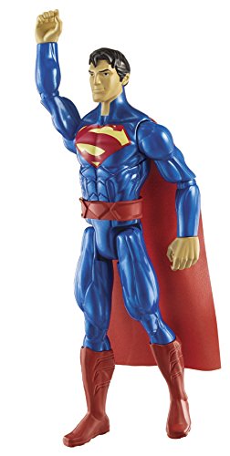 Batman - Figura Grande de Superman, 30 cm, Color Rojo y Azul (Mattel CDM62)