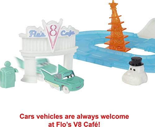 Cars Calendario de adviento de Navidad con coches de juguete y accesorios (Mattel GXT25)
