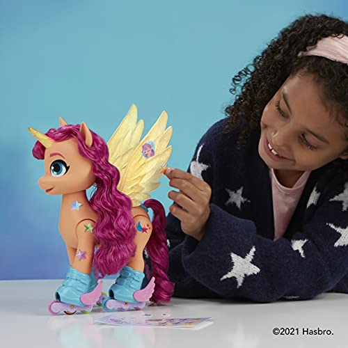 Figura de la película My Little Pony: Una Nueva generación, Sunny Starscout Canta y Patina, Juguete Interactivo de Control Remoto de 22,5 cm con 50 reacciones, Luces (F1786)