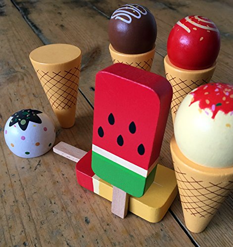 Juego de helado de madera – Conos de helado y palitos de hielo simulan juguetes de comida, piezas magnéticas intercambiables; perfecto para una heladería y juegos de madera para niños pequeños