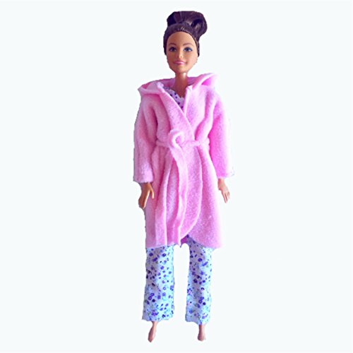 Juego de pijama de 4 piezas para muñecas de tamaño Barbie/Sindy, con edredón y almohada a juego, además de una acogedora bata y camisón (hecho a mano en el Reino Unido).