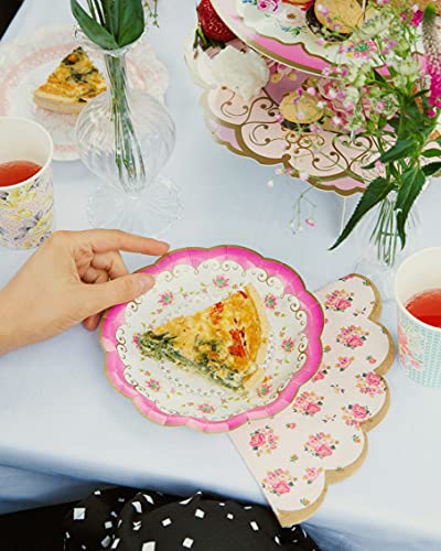 Paquete de 24 platos de papel floral vintage con borde festoneado | Vajilla desechable verdaderamente exquisita para cumpleaños o fiesta en el jardín, té de la tarde, baby shower o bodas, 17,5 cm