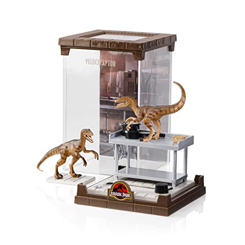 The Noble Collection Velociraptor Diorama