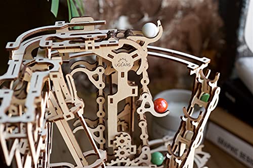 UGEARS Puzzle 3D de Circuito de Canicas - Carrera de Canicas - Pista de Canicas para Niños - Maquetas de Madera y Puzzles 3D - Modelos Mecánicos y maquetas para Construir para Adultos - Marble Run