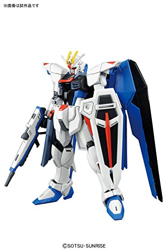 Bandai Hobby 1/144 HGCE Freedom Gundam Figura de acción, Multicolor, 8 Pulgadas