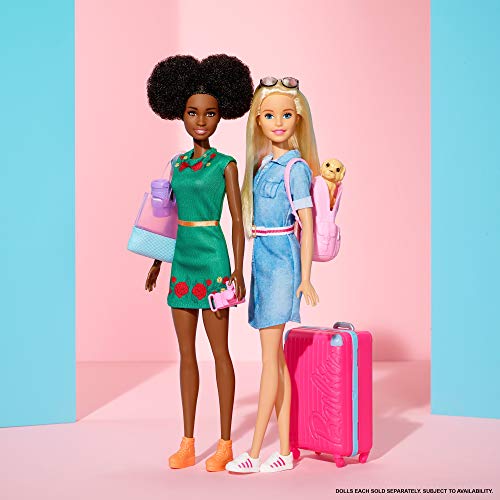 Barbie Muñeca Vamos de Viaje Nikki con Accesorios (Mattel GBH92)