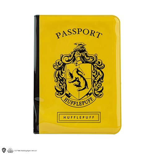 Cinereplicas Harry Potter - Etiqueta de equipaje y funda pasaporte Hufflepuff - Licencia Oficial