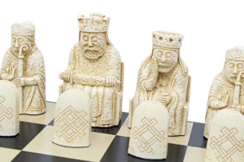 The Isle Of Lewis Chessmen The Official Set by National Museum Scotland