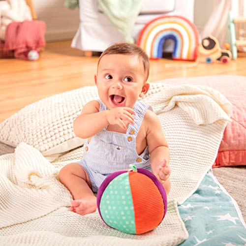 B.Toys BX1566Z - Juguete para bebé, Bola Suave de Tela con Sonido de Campanilla, Juguete de motricidad – Juguete de Actividad para bebés a Partir de 0 Meses