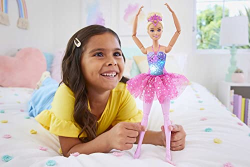 Barbie Dreamtopia Bailarina con luces Muñeca rubia articulada con tutú rosa e iluminación mágica, juguete +3 años (Mattel HLC25)