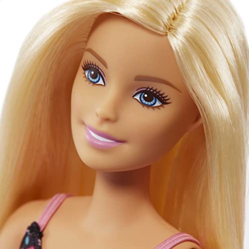 Barbie en el supermercado, Muñeca rubia con carrito de la compra, comida y accesorios de juguete (Mattel GTK94)