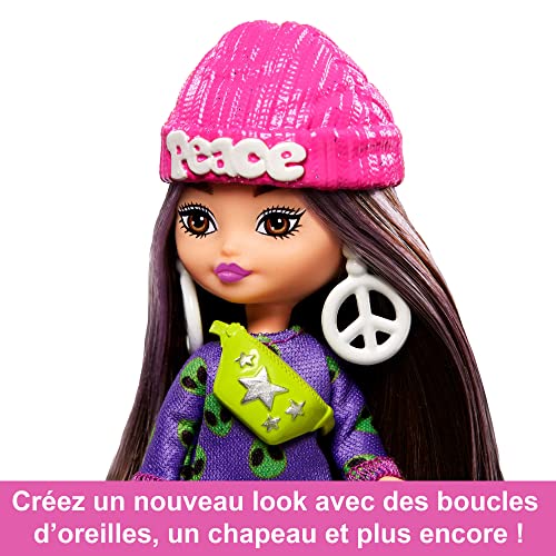 Barbie Extra Mini Minis Vestido aliens Muñeca pequeña con conjunto de moda, juguete +3 años (Mattel HLN46)
