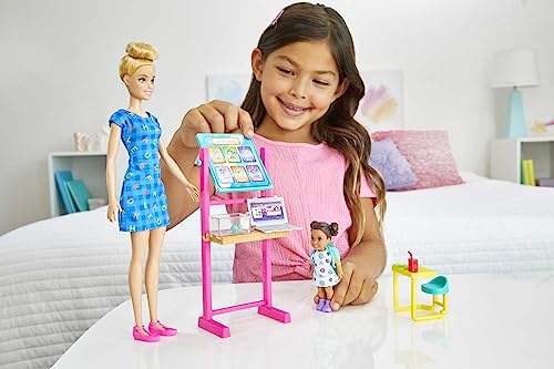 Barbie Tú puedes ser Profesora de guardería Muñeca profesiones con set de juego escolar, niña pequeña y accesorios, regalo +3 años (Mattel HCN19)