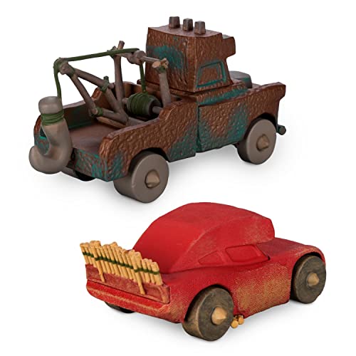Disney Lightning McQueen y Tow Mater Die Cast Set - Cars on The Road