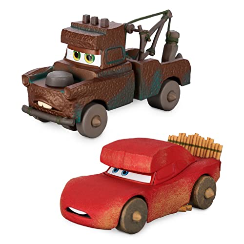 Disney Lightning McQueen y Tow Mater Die Cast Set - Cars on The Road