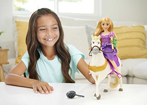 Disney Princess Rapunzel y Maximus Muñeca princesa con caballo de juguete, +3 años (Mattel HLW23)