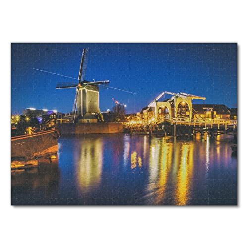 Lais Puzzle Paisaje Urbano - Vista Nocturna del Canal de la Ciudad con Puente levadizo y Molino de Viento, la Ciudad de Leiden, Países Bajos 1000 Piezas