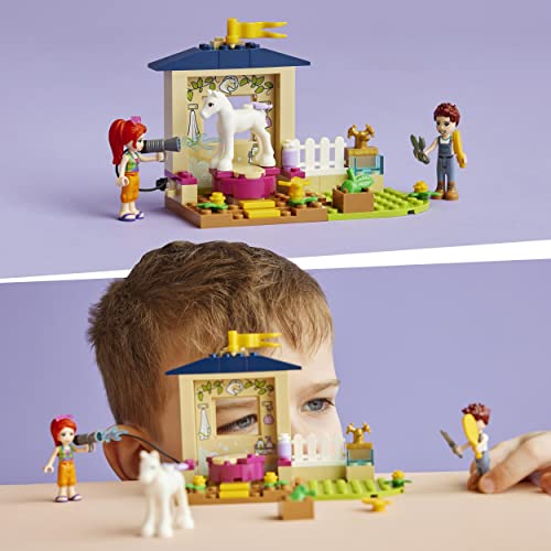 LEGO 41696 Friends Estación de Lavado de Ponis, Caballo de Juguete para Niños de 4 Años en Adelante, Set de Construcción con Mini Muñeca Mia